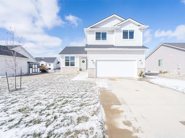 1402 NW Reinhart Dr, Ankeny, IA 50023