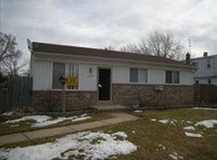 21294 Sunset Ave, Warren, MI 48091