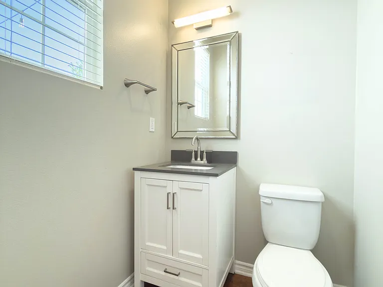 8174 Quartz St — Photo 10