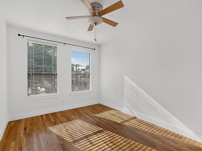 4950 Cedar Springs Rd #301 — Photo 14