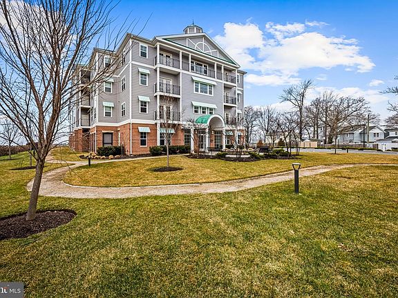 2nd image of 1414 Burke Rd #107