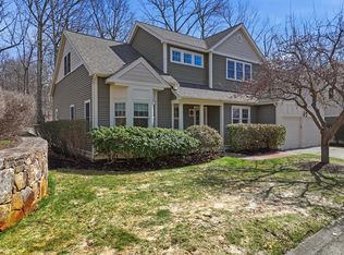 22 McNeil Cir UNIT 22, Hopkinton, MA 01748