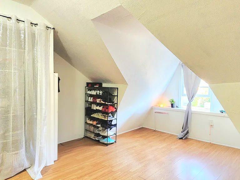1145 Muhlenberg St — Photo 13