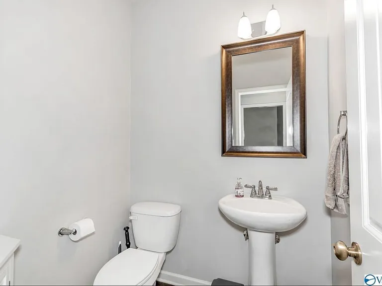 7709 N Catawba Cir — Photo 6