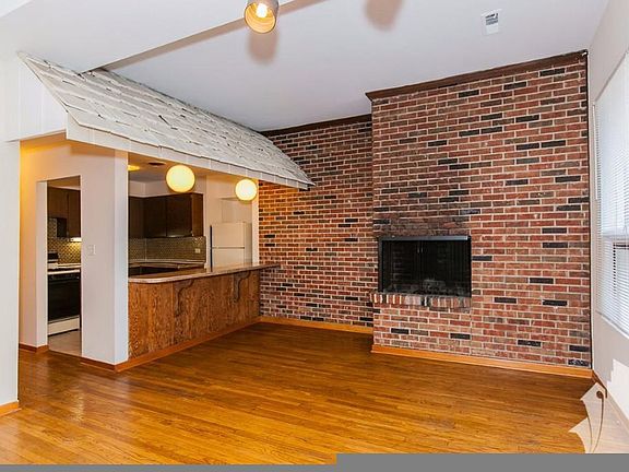2nd image of 873 W Lill Ave #D02