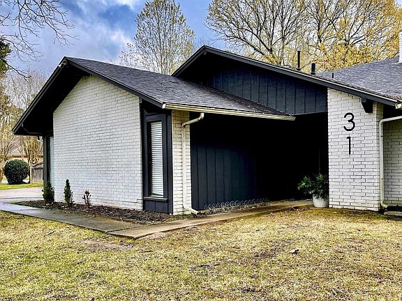 2nd image of 31 Summer Ln