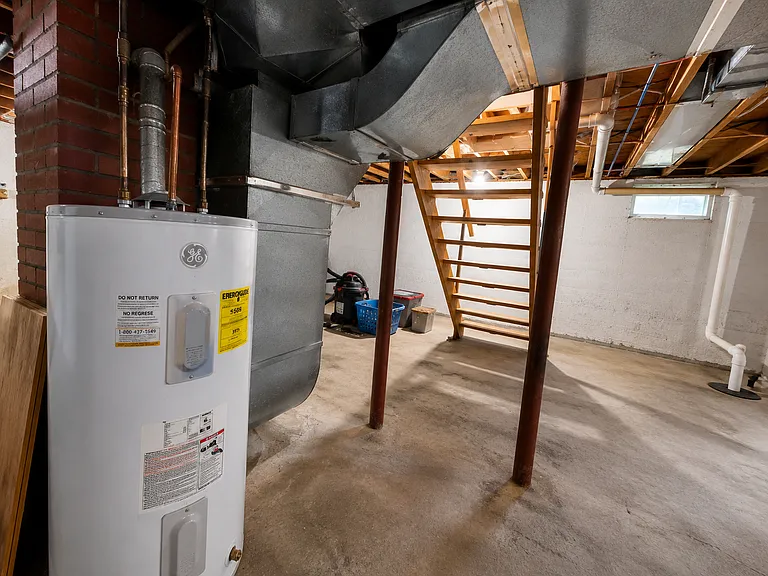 35 Sumac St — Photo 19