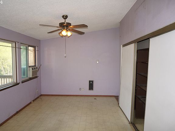 4th image of 15004 NE 7th St