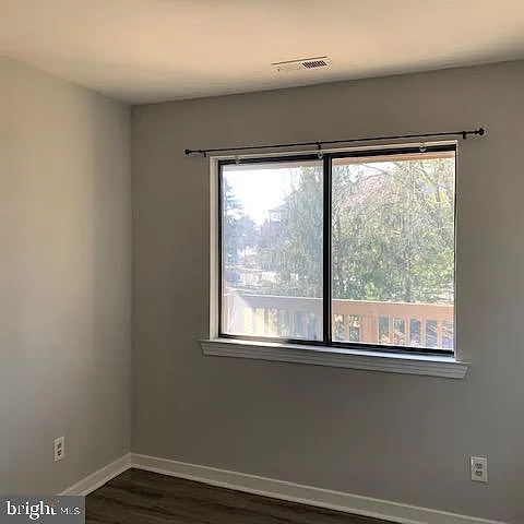805 Augusta Cir — Photo 3