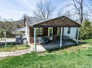 17 Hoult School Rd, Fairmont, WV 26554