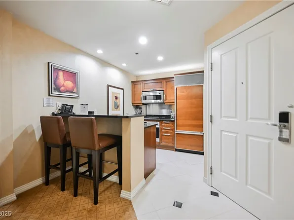 145 E Harmon Ave #1402, Las Vegas, NV 89109