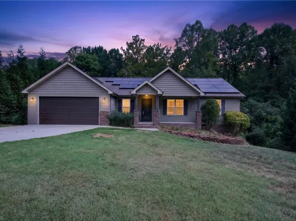 135 Shelton Rd, Stokesdale, NC 27357