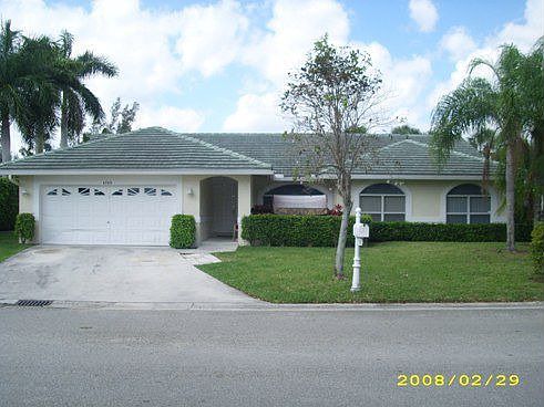 Front View of Home
