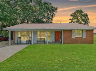 107 Sunset Heights Ave, Dayton, TX 77535