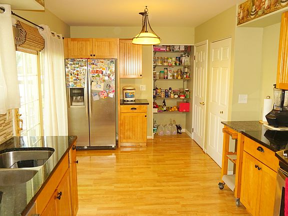 5th image of 109 Croftwood Ct
