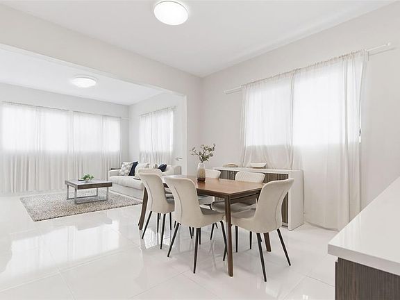 2nd image of 56 Calle F Rdg #2