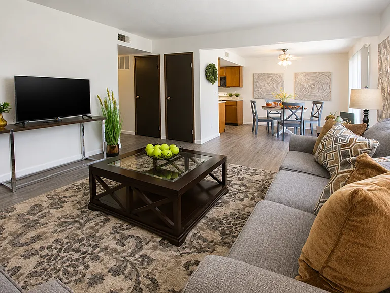Grouse Run Apartments — Photo 35