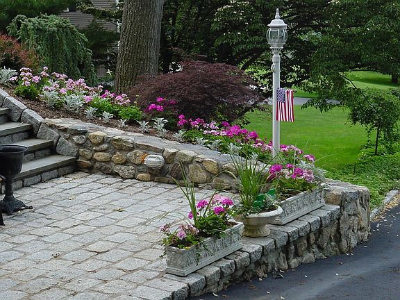 Landing at Front Walkway