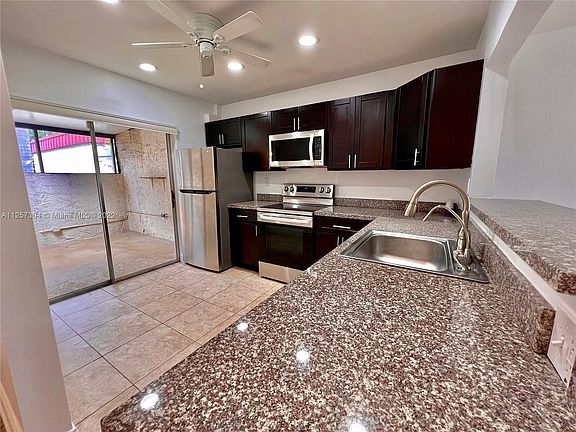 4th image of 9924 NW 65th Ct #B14