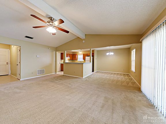 4th image of 8010 Bagpipe Ln