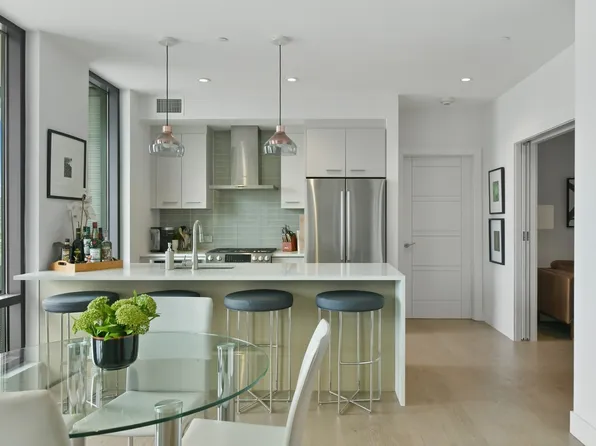 40 Traveler St APT 710, Boston, MA 02118