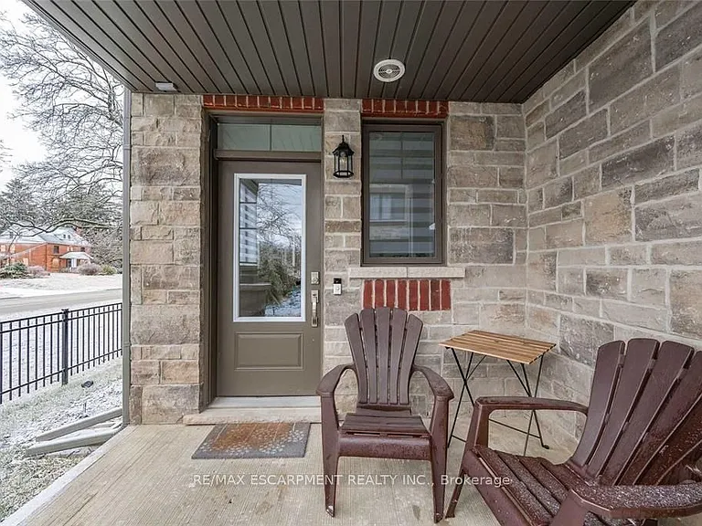 10 Showers Ln — Photo 5