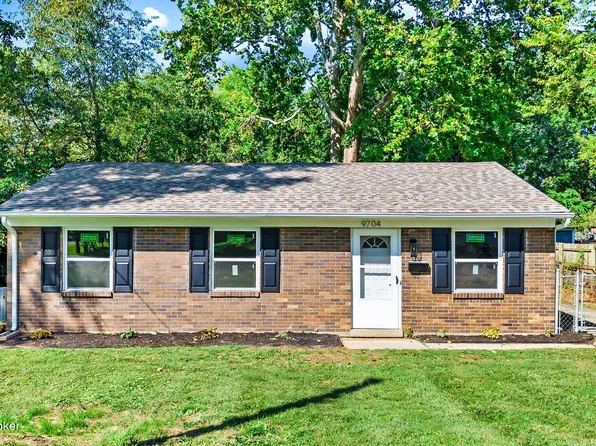 9704 Titan Dr, Louisville, KY 40229