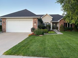 5811 Avenue P Pl, Kearney, NE 68847