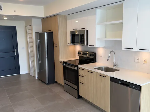 16395 Us Highway 1 #1123, North Miami Beach, FL 33160