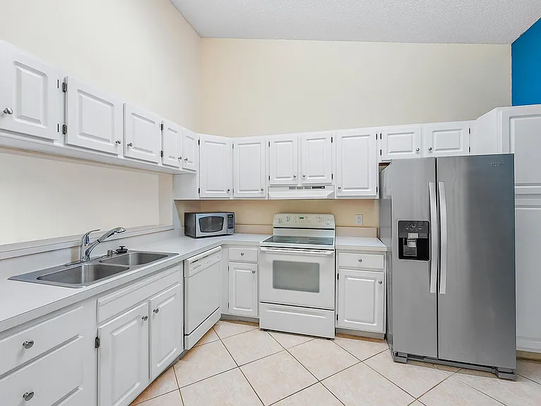 216 Cypress Point Dr — Photo 8