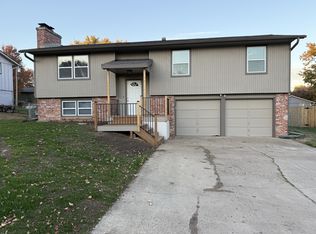 6530 SW 27th St, Topeka, KS 66614