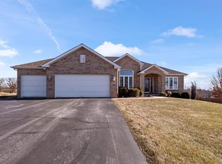 1379 Joanne Ter, Byron, IL 61010