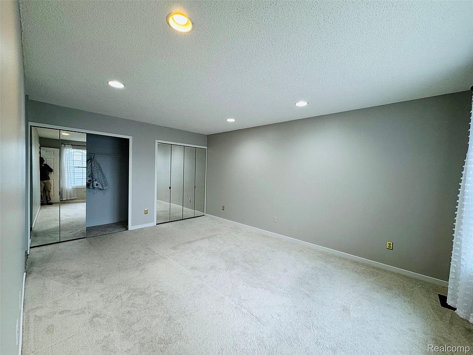 31199 Columbia Dr, photo 30
