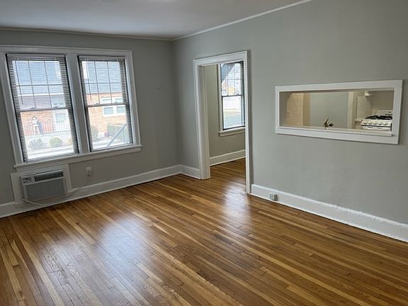 4th image of 1 Washington Ct #4