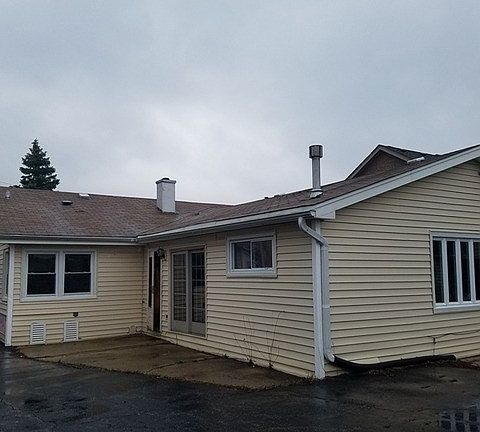 5th image of 8212 W Summerdale Ave