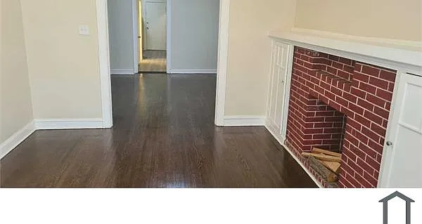 5947 S Justine St #1 — Photo 3