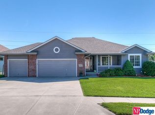 11915 S 48th St, Papillion, NE 68133