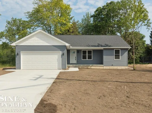1260 18th St, Marysville, MI 48040