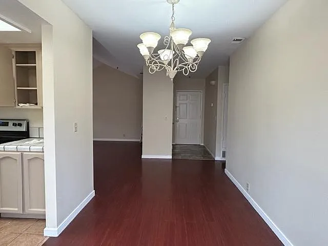 20651 Celeste Cir — Photo 5