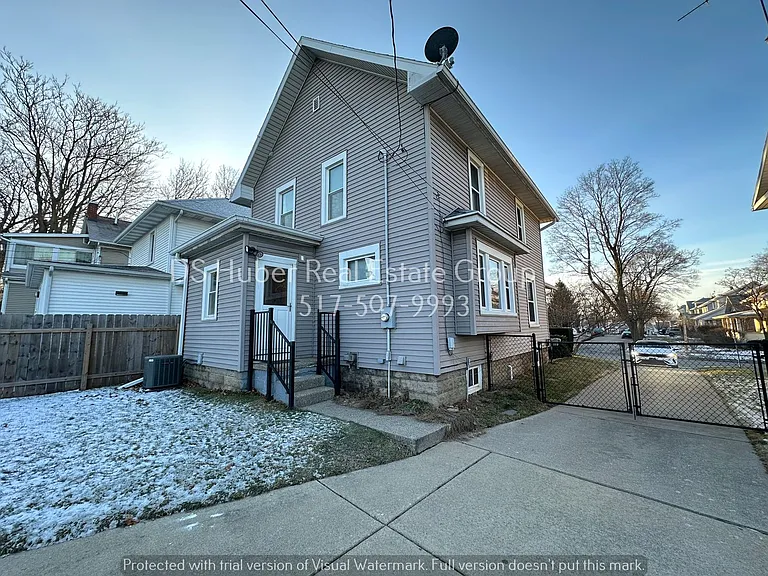 1027 Climax St — Photo 19