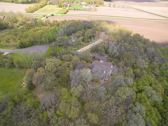 4th image of 249 Saddle Ridge Ln