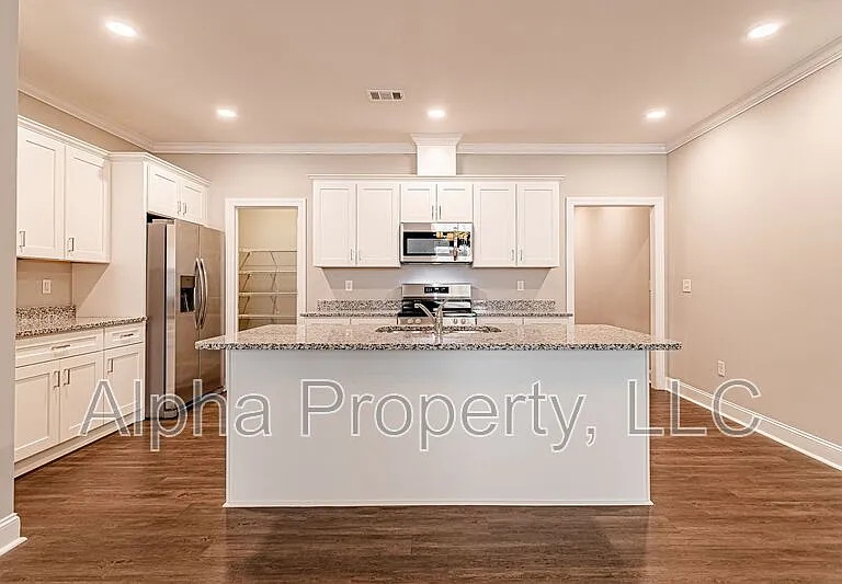 18 Alderly Way — Photo 7