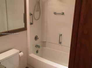 14221 N Kendall Dr #305C, Miami, FL 33183