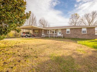 321 District Line Rd, Trenton, GA 30752