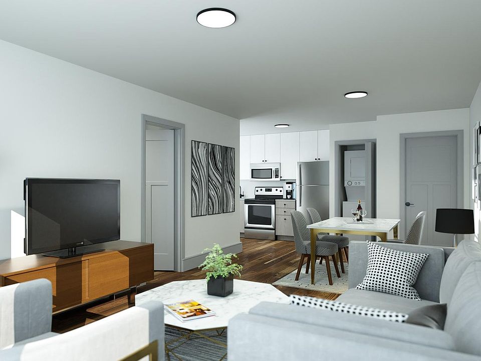 2nd image of 3546 N Southport Ave #5ecdc94e4