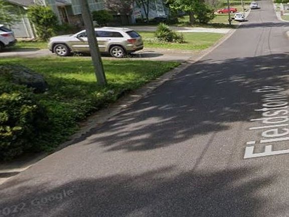 Exterior Neighborhood (street photo)