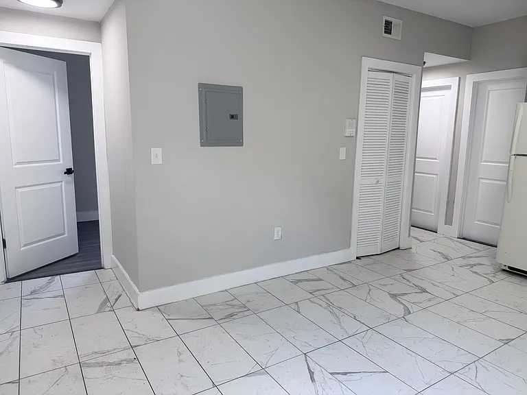 494 S 18th St #3 — Photo 6