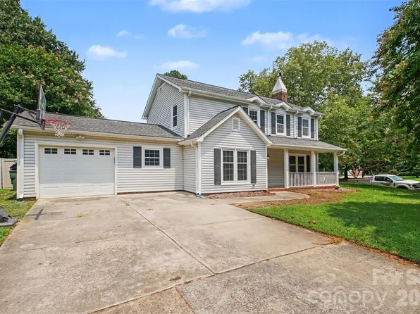 1416 Rivermont Dr, Gastonia, NC 28054