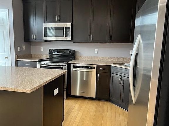 2nd image of 11200 Sandcastle Dr Unit E