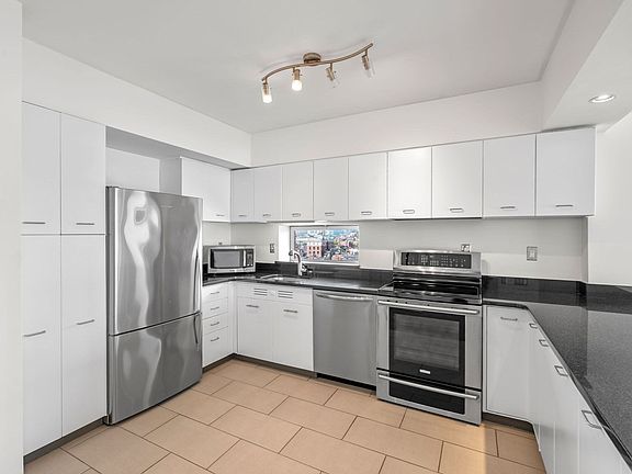 5th image of 330 Beacon St #111